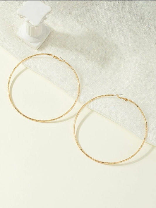 GOLD HOOP EARRINGS
